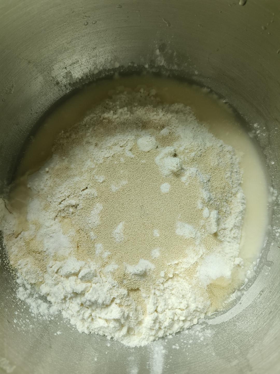 纯奶手撕吐司的做法 步骤1