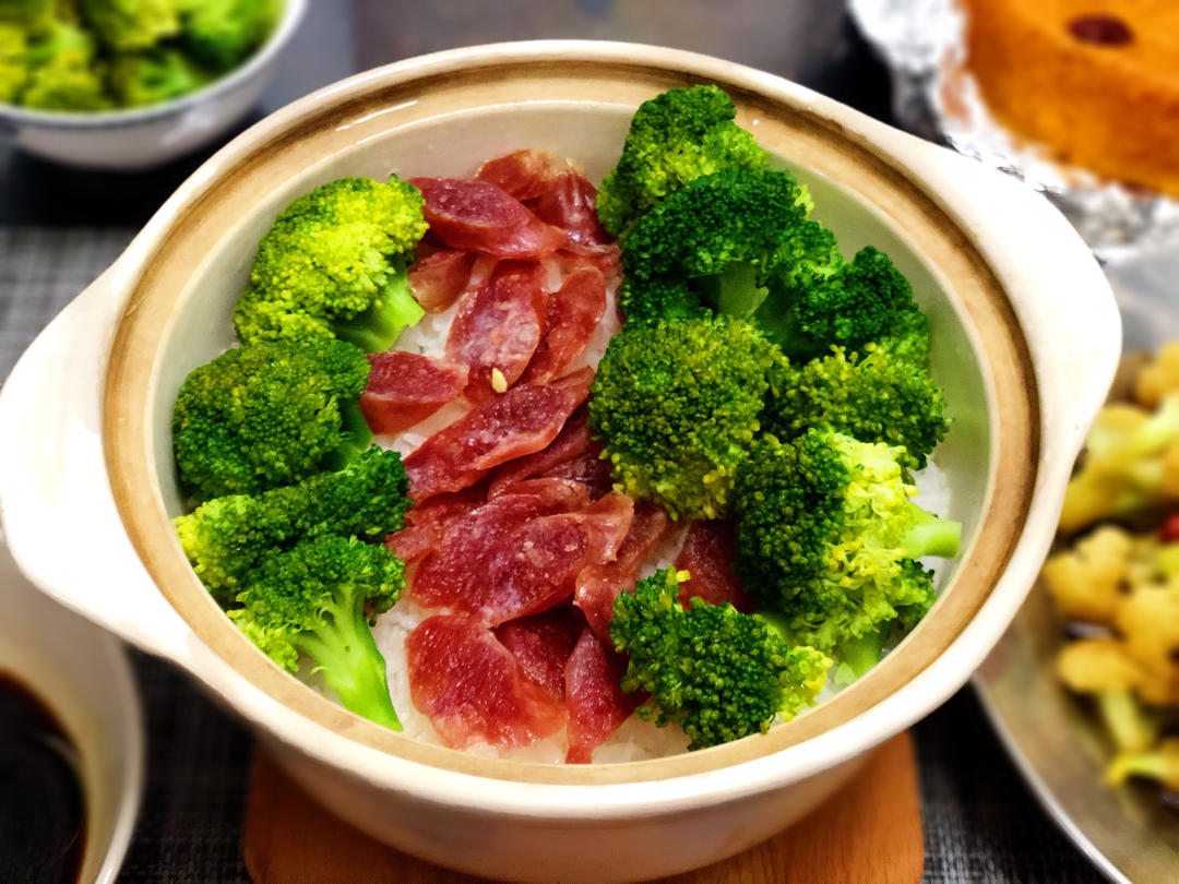 腊味煲仔饭｜美食台