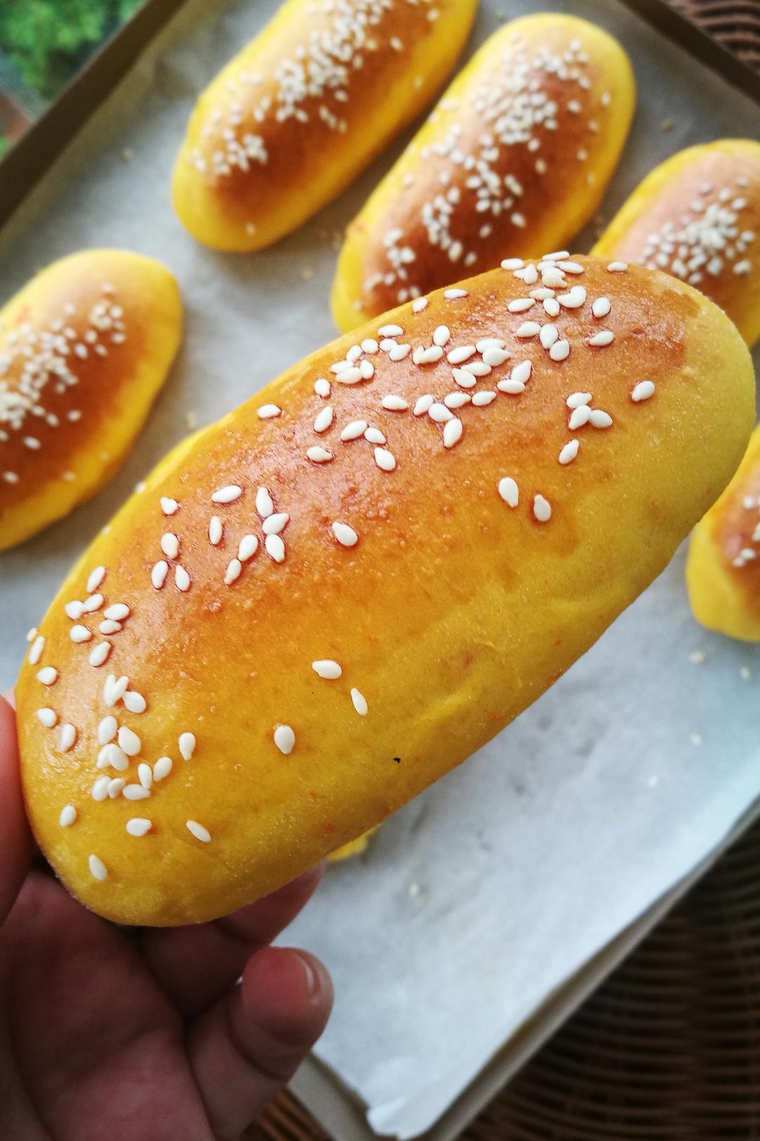 瓜妈1做的胡萝卜餐包