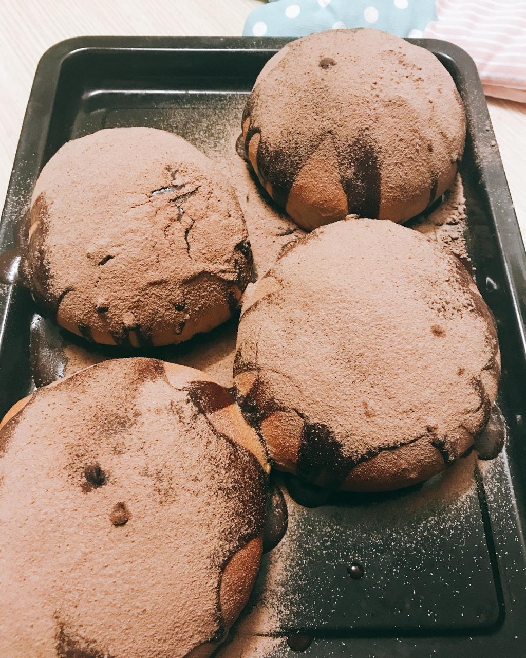 yvonnepaopao做的简易低热量改良脏脏包