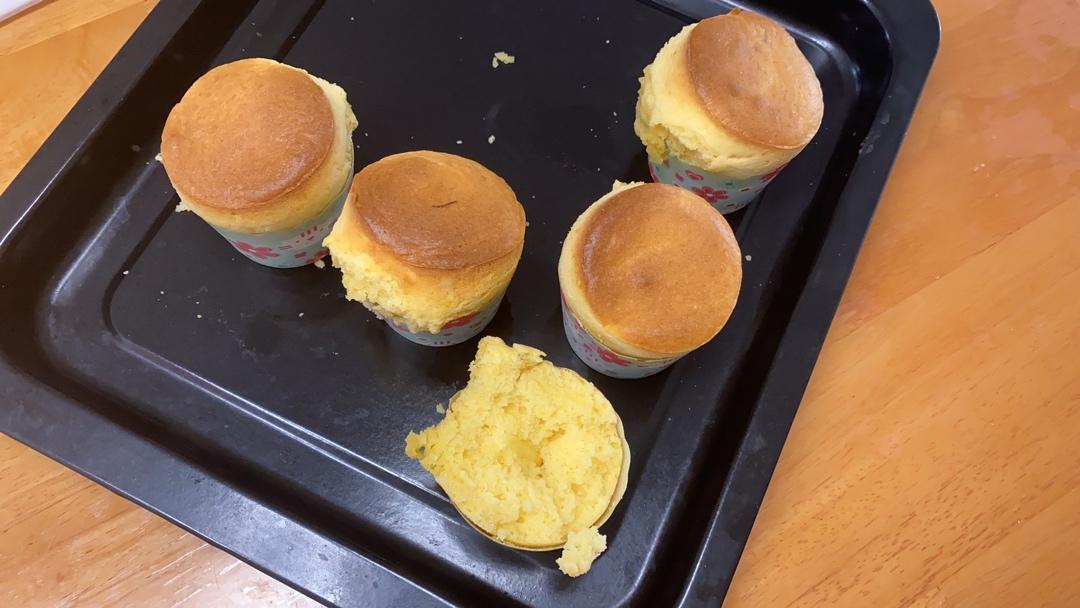 星巴克热销的爆头玛芬蛋糕