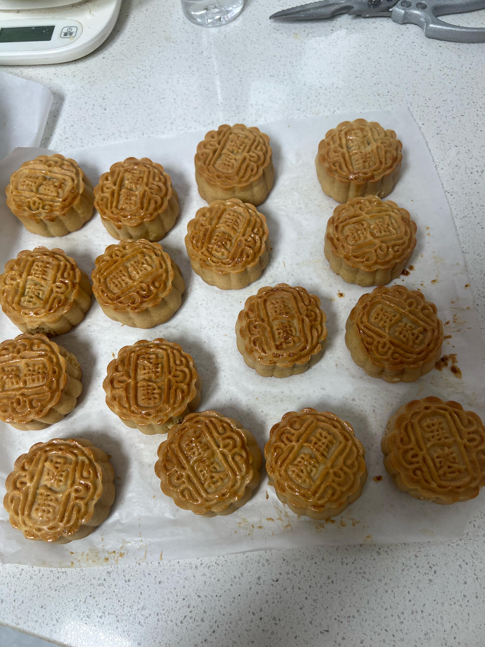 广式蛋黄月饼（75克、50克、各种规格都有）