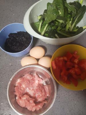 西红柿紫菜鸡蛋瘦肉营养面的做法 步骤2