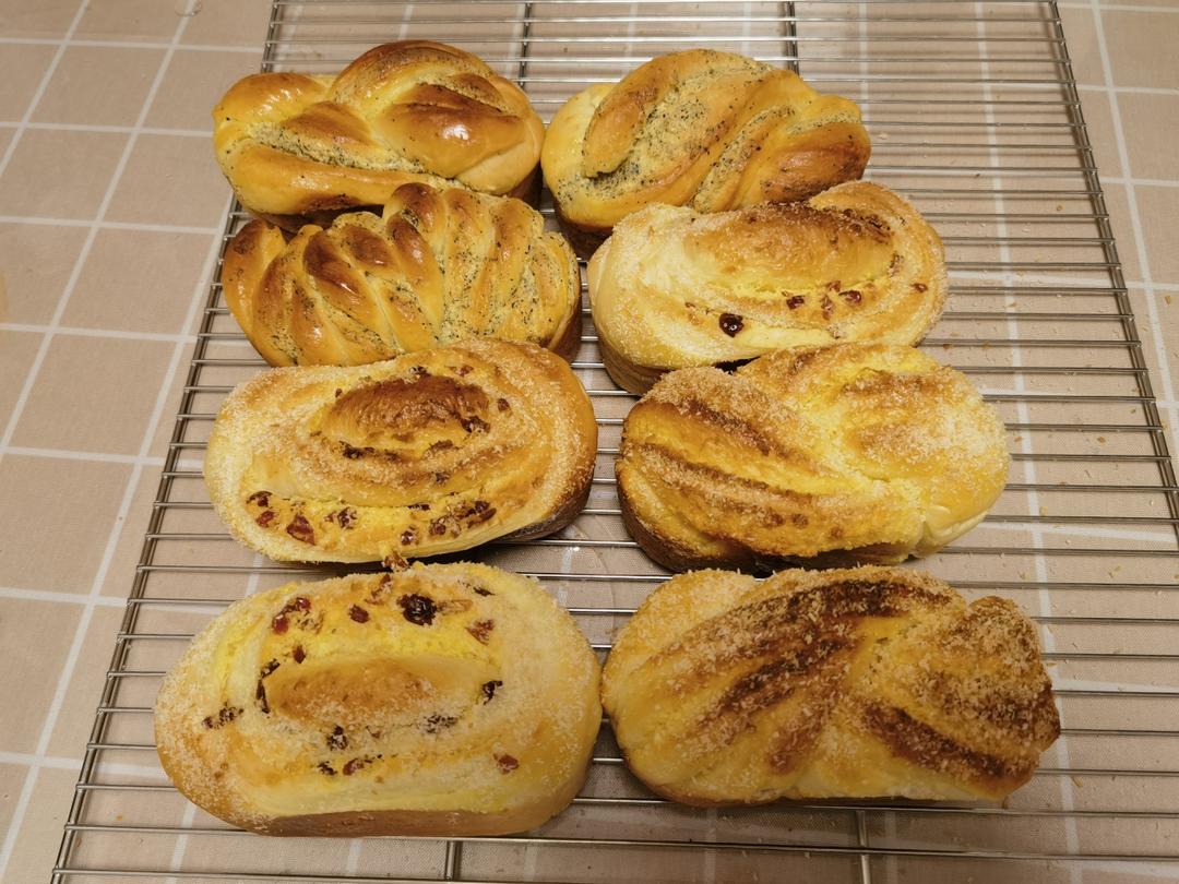 小浴盆面包的做法