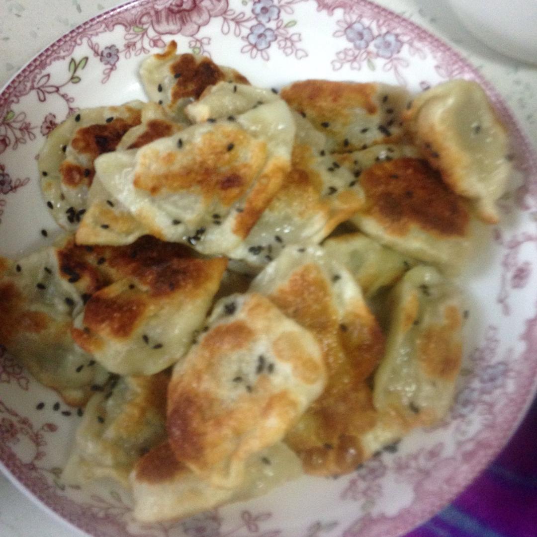 煎饺子