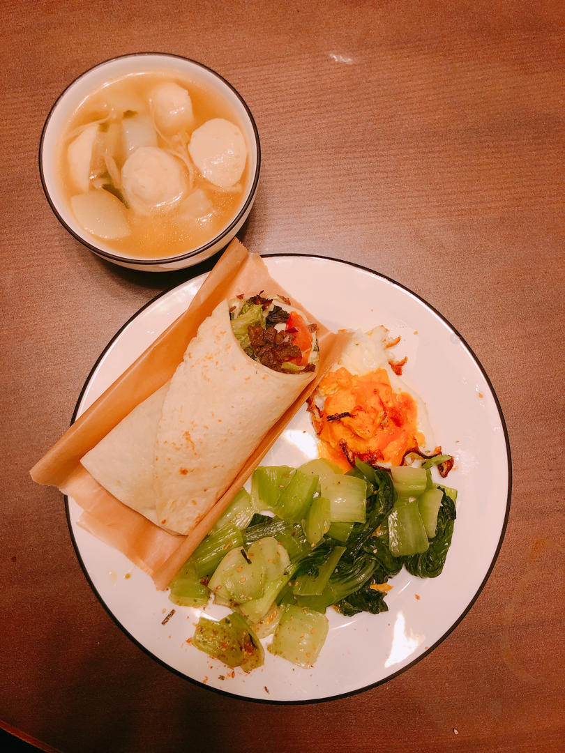 豆腐裙带菜味噌汤