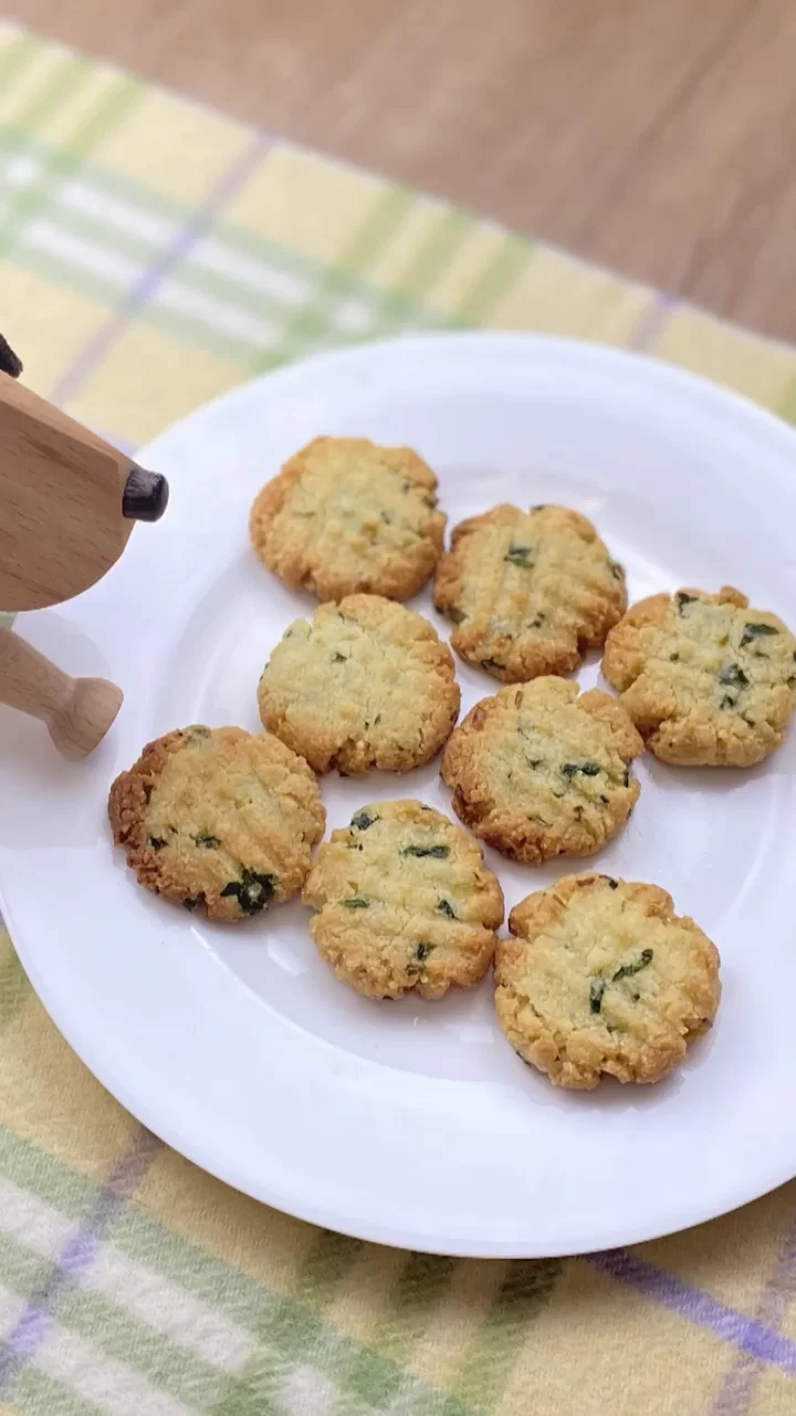 易上手还快手的低碳生酮葱油饼干