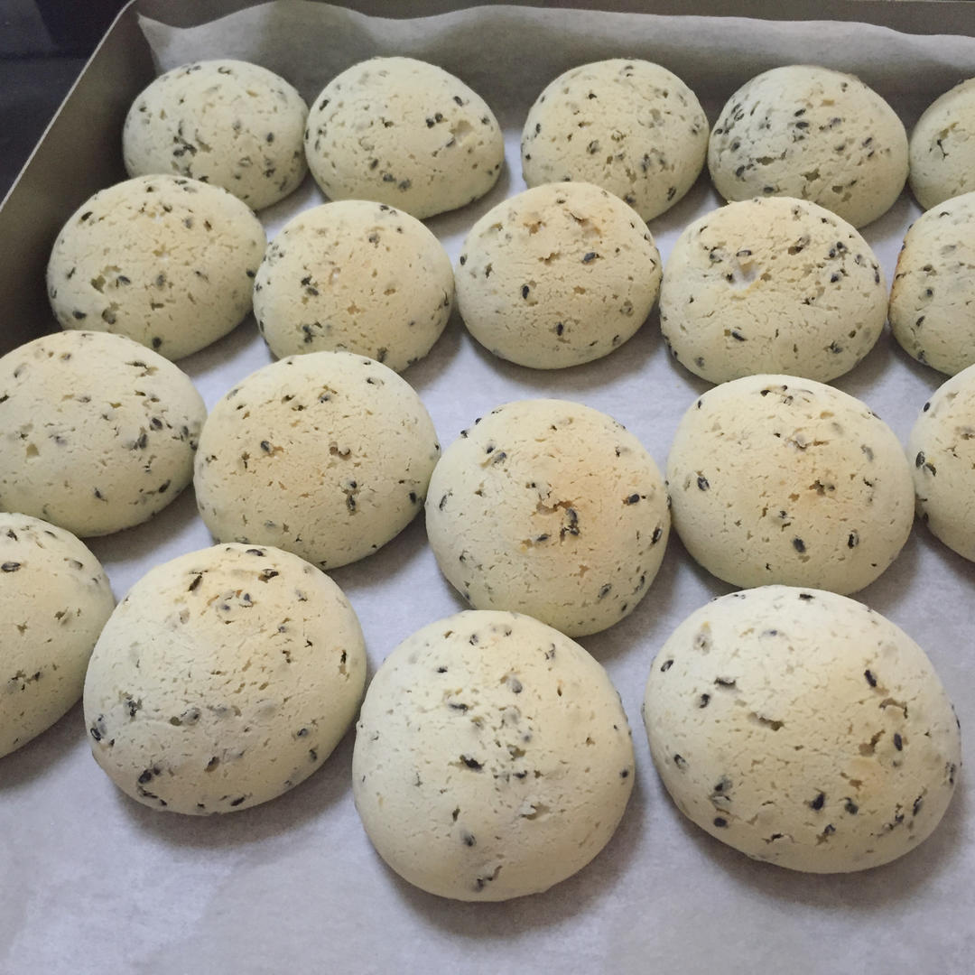 黑芝麻麻薯面包