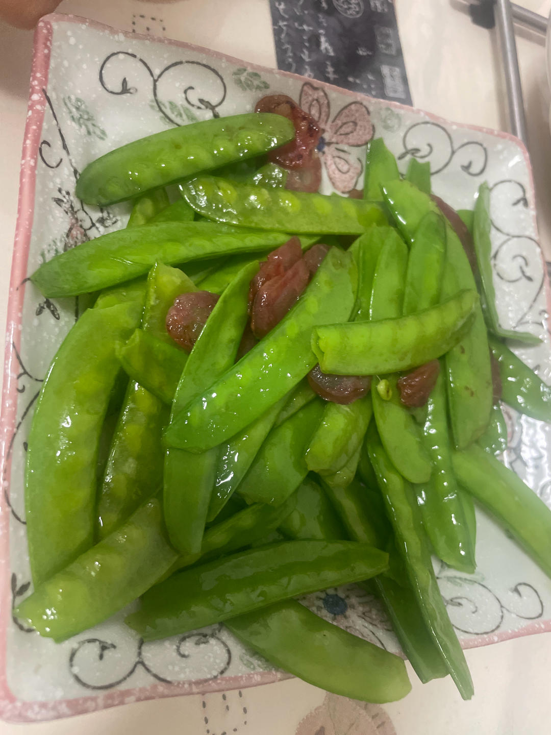 腊肠炒荷兰豆