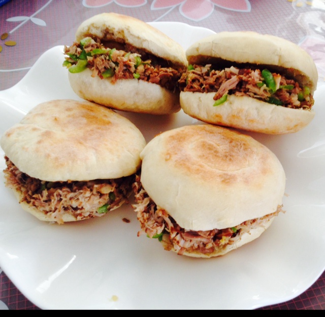 腊汁肉夹馍