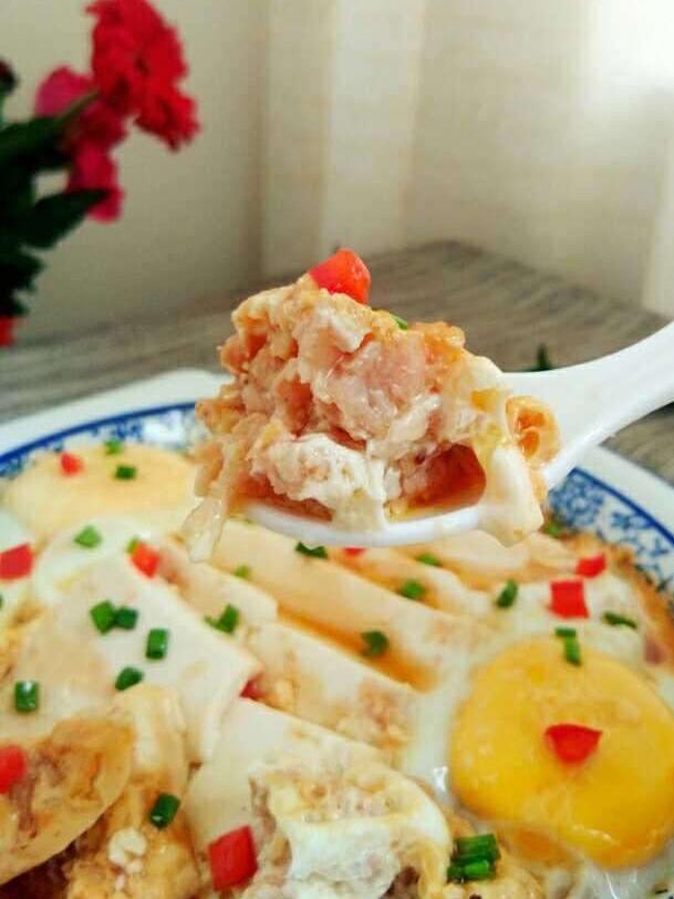 内酯豆腐抱蛋