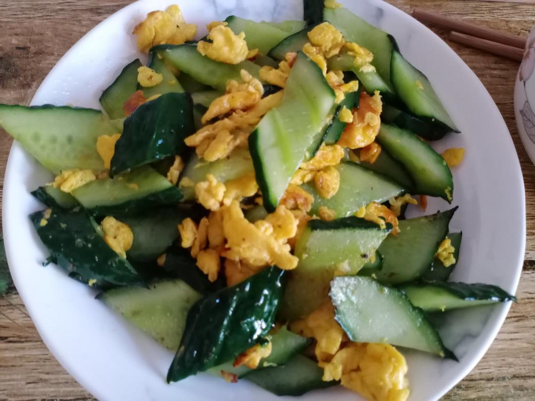 黄瓜炒鸡蛋 （青瓜炒鸡蛋）