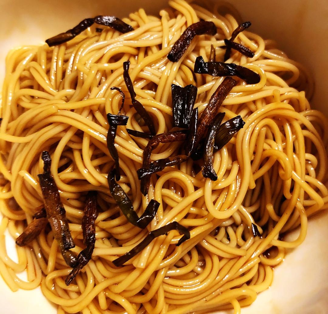葱油拌面Spring Onion Noodles