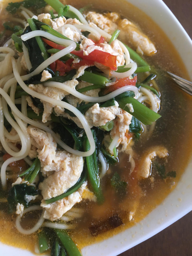 番茄鸡蛋菠菜汤