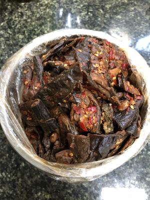 茄子榨蒸排骨（桂林风味农家菜）的做法 步骤1