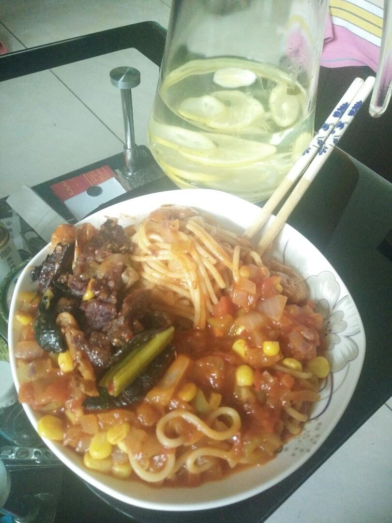 番茄肉酱意大利面