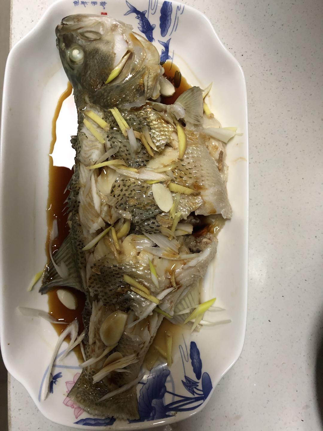 清蒸鲈鱼