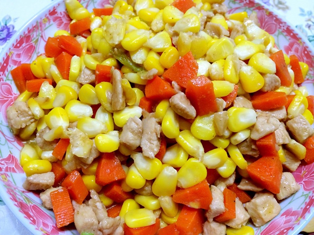 玉米鸡丁