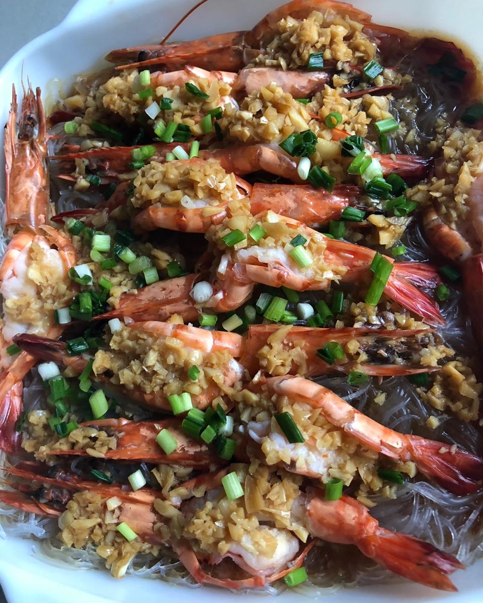 蒜蓉粉丝蒸黑虎虾