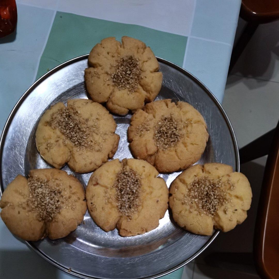 轻轻一按就碎掉的原味桃酥（不输猪油版）