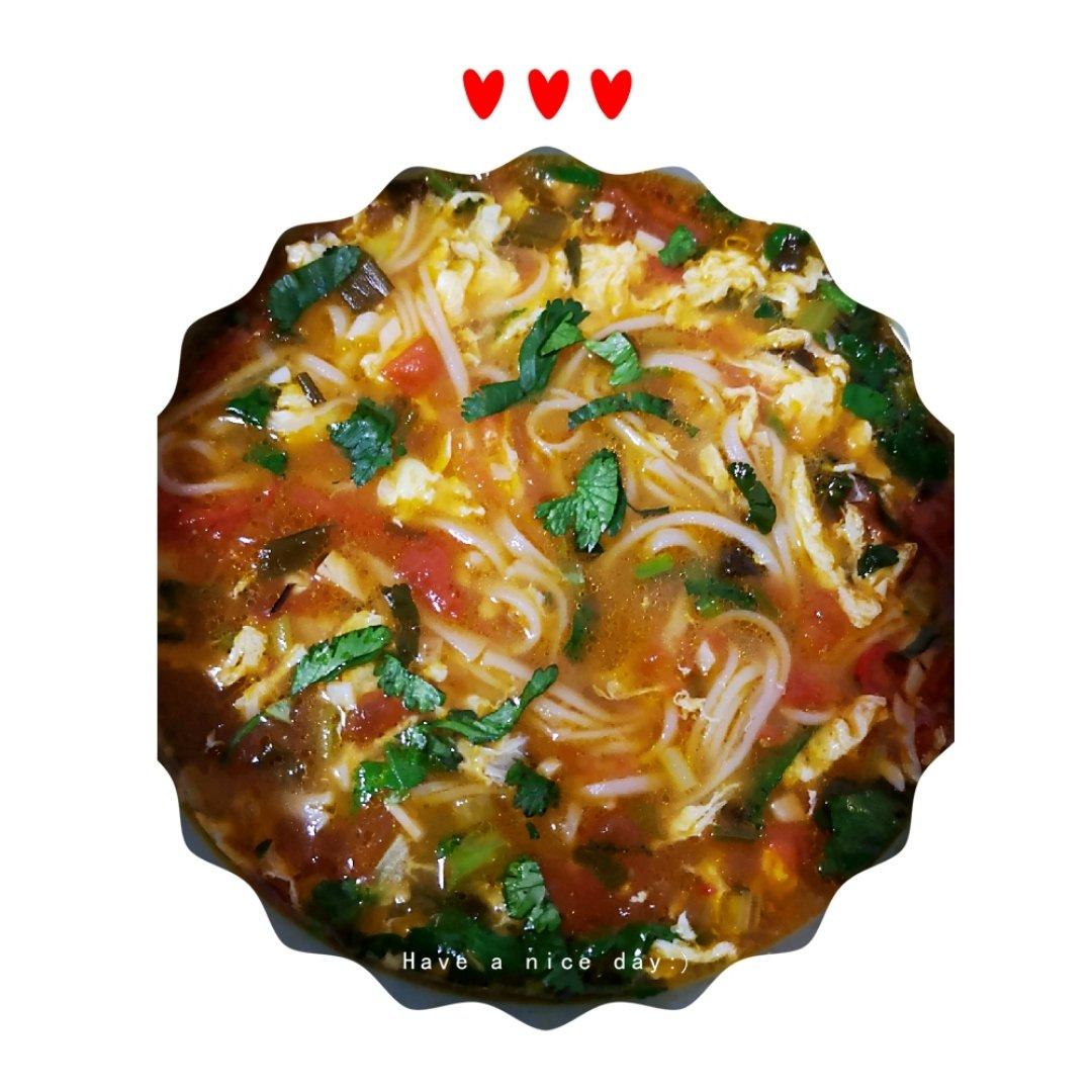 超级方便开胃的西红柿鸡蛋面