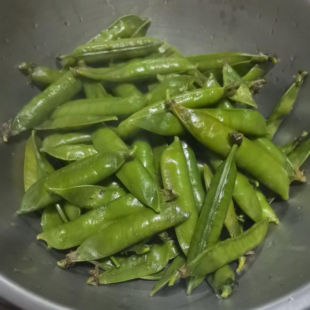 比把大象关冰箱还简单的【水煮豌豆】