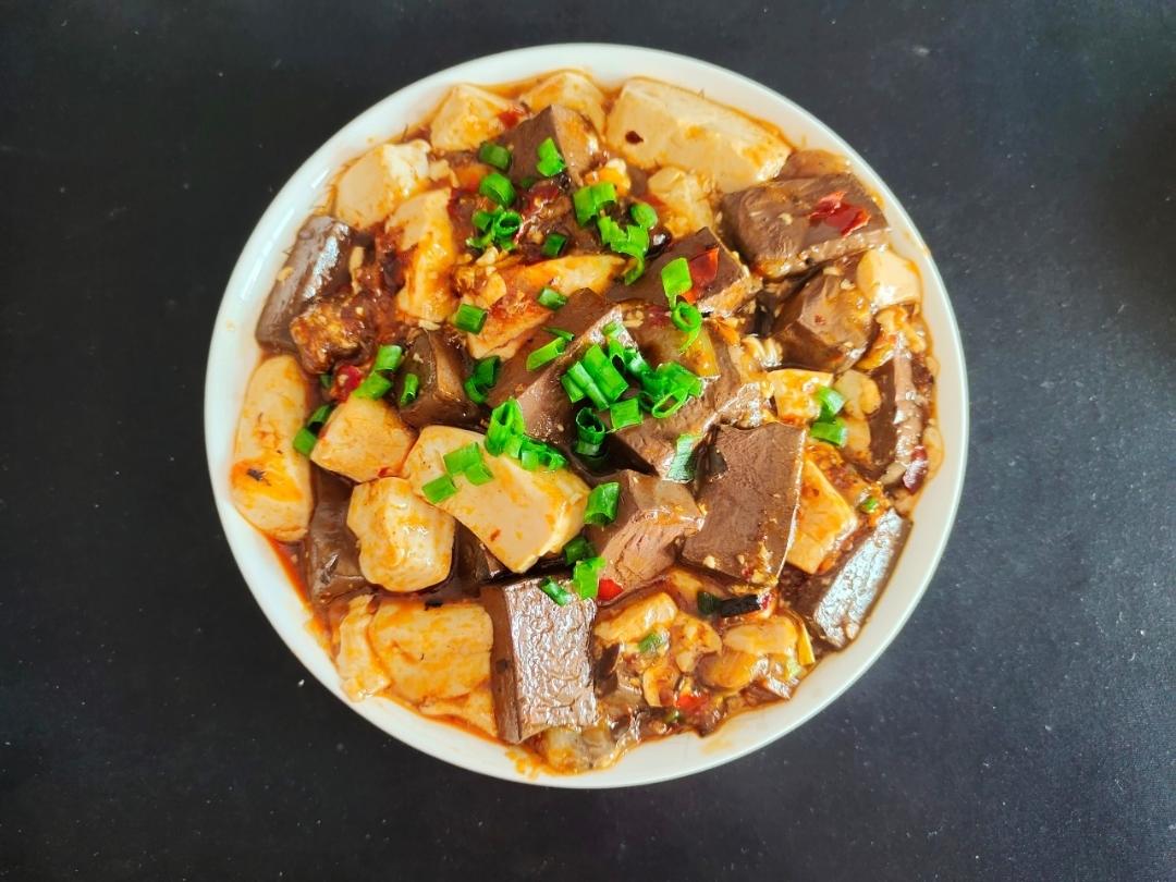 鸭血豆腐