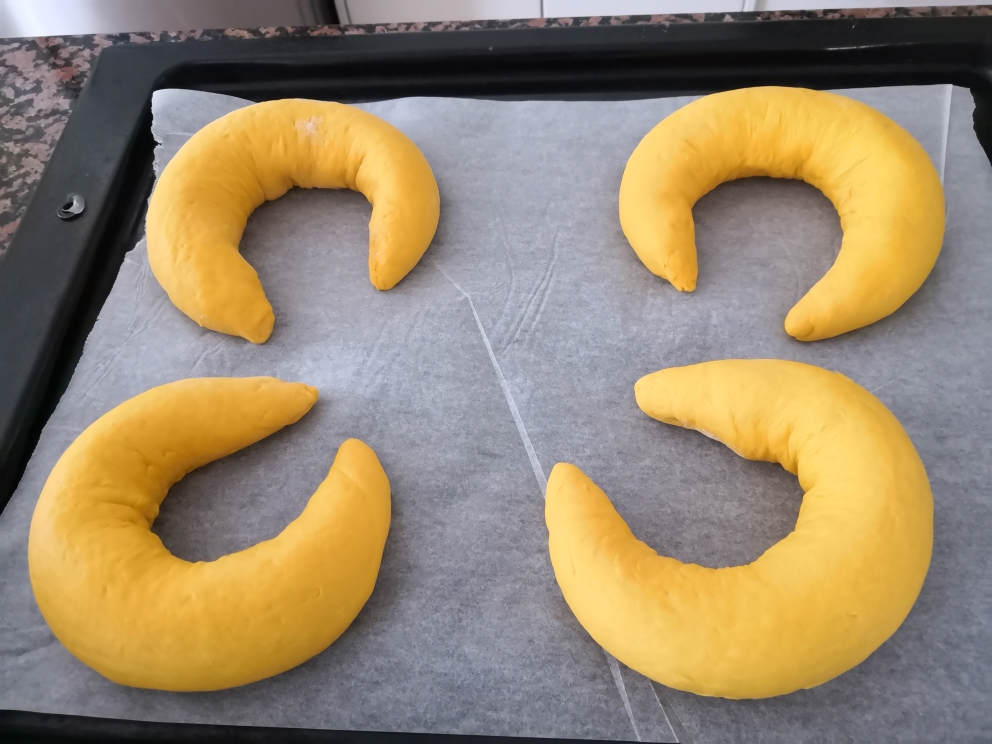 南瓜卡仕达奶酪软欧包—小美版的做法 步骤8