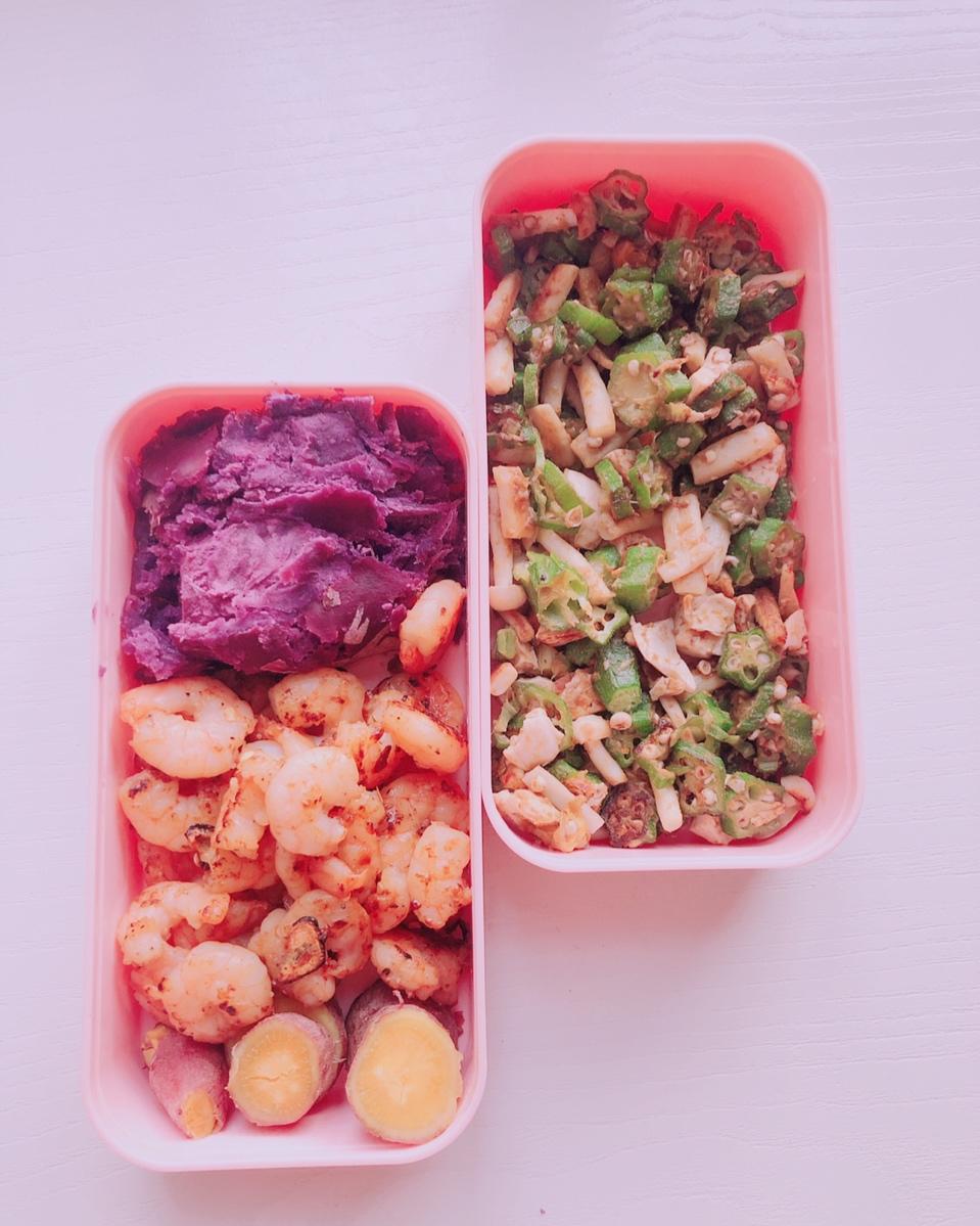 减脂便当·蒜香虾&秋葵蟹味菇炒蛋&蒸红薯