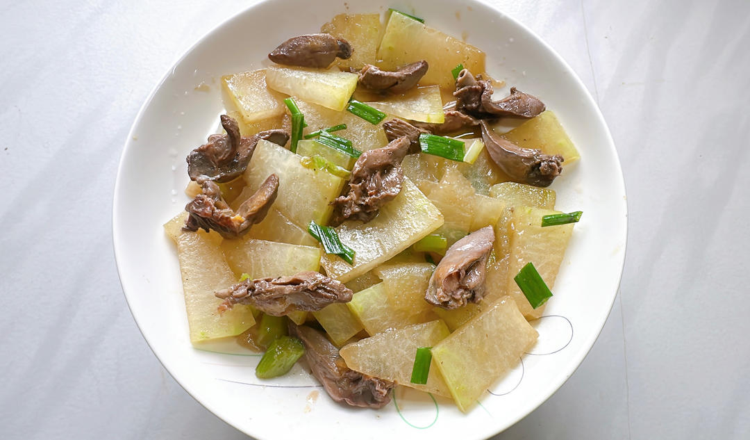 教你轻松做出一盘口感超赞的冬瓜炒鸡心