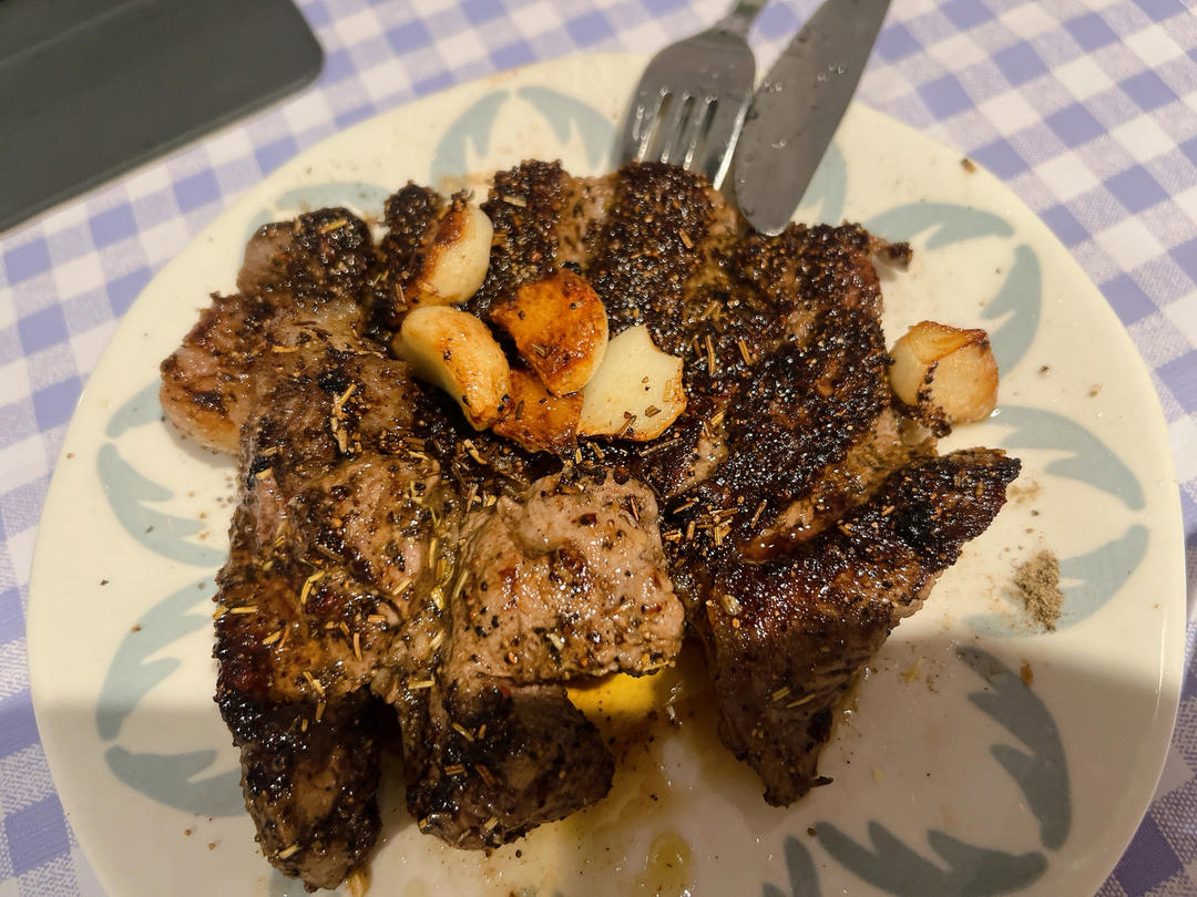 好吃到哭的煎牛排