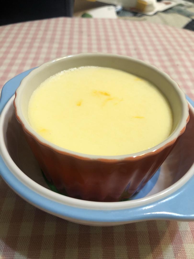 牛奶蒸蛋