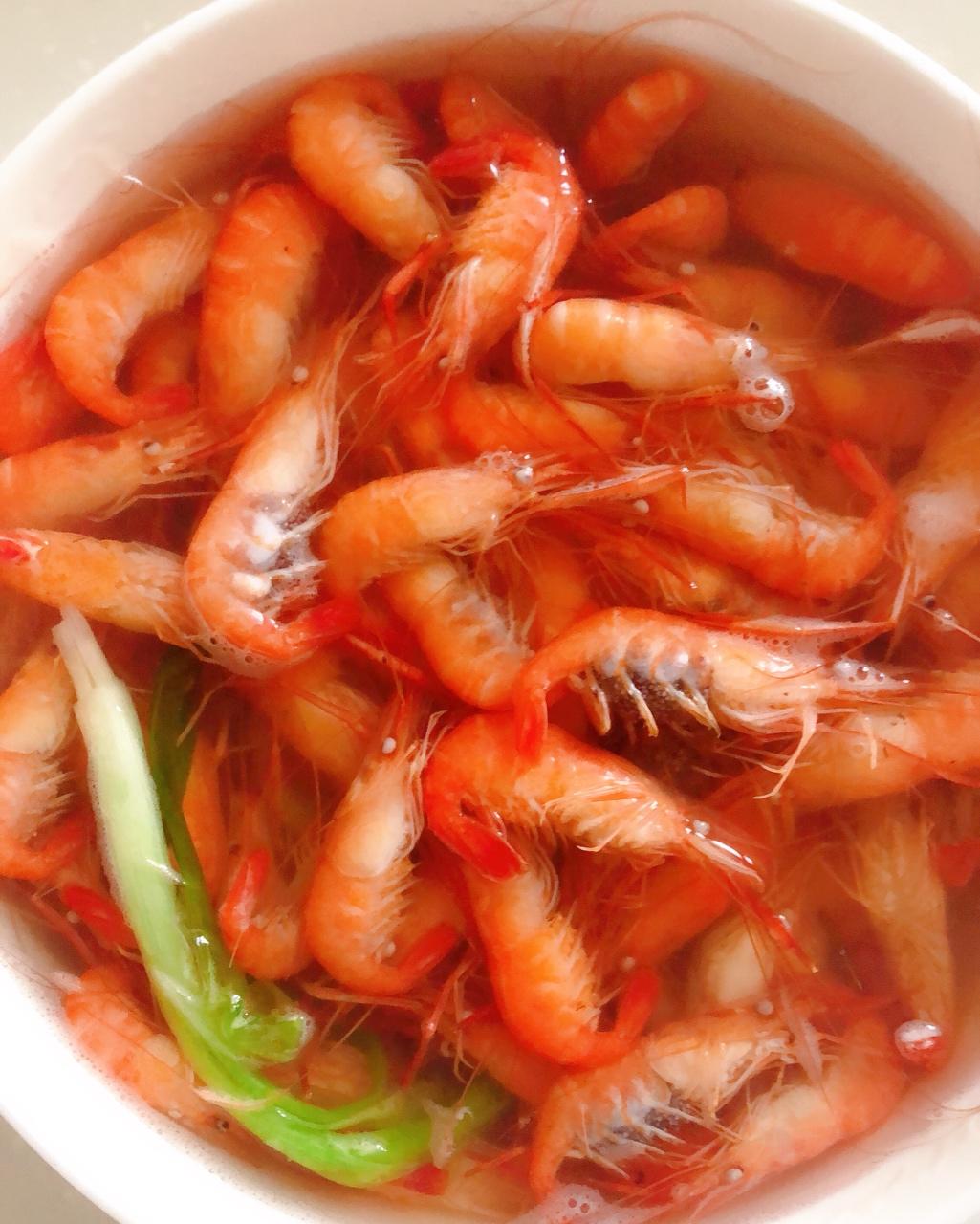 周伶函做的水煮河虾
