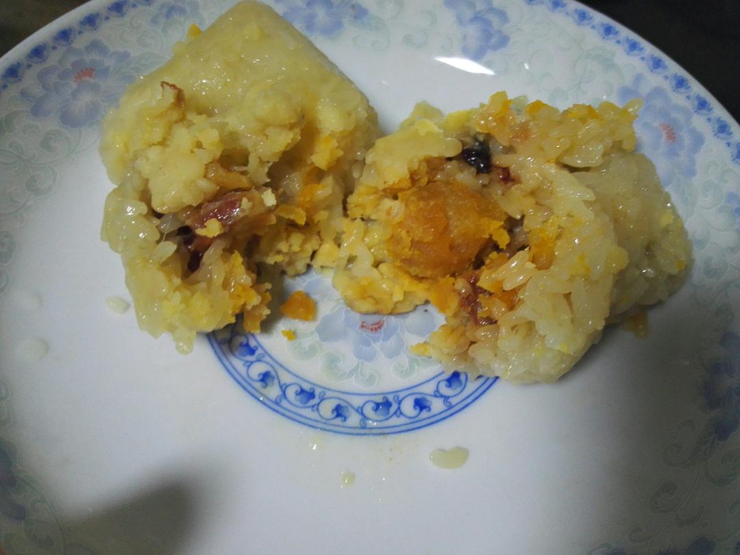 美味的咸肉粽