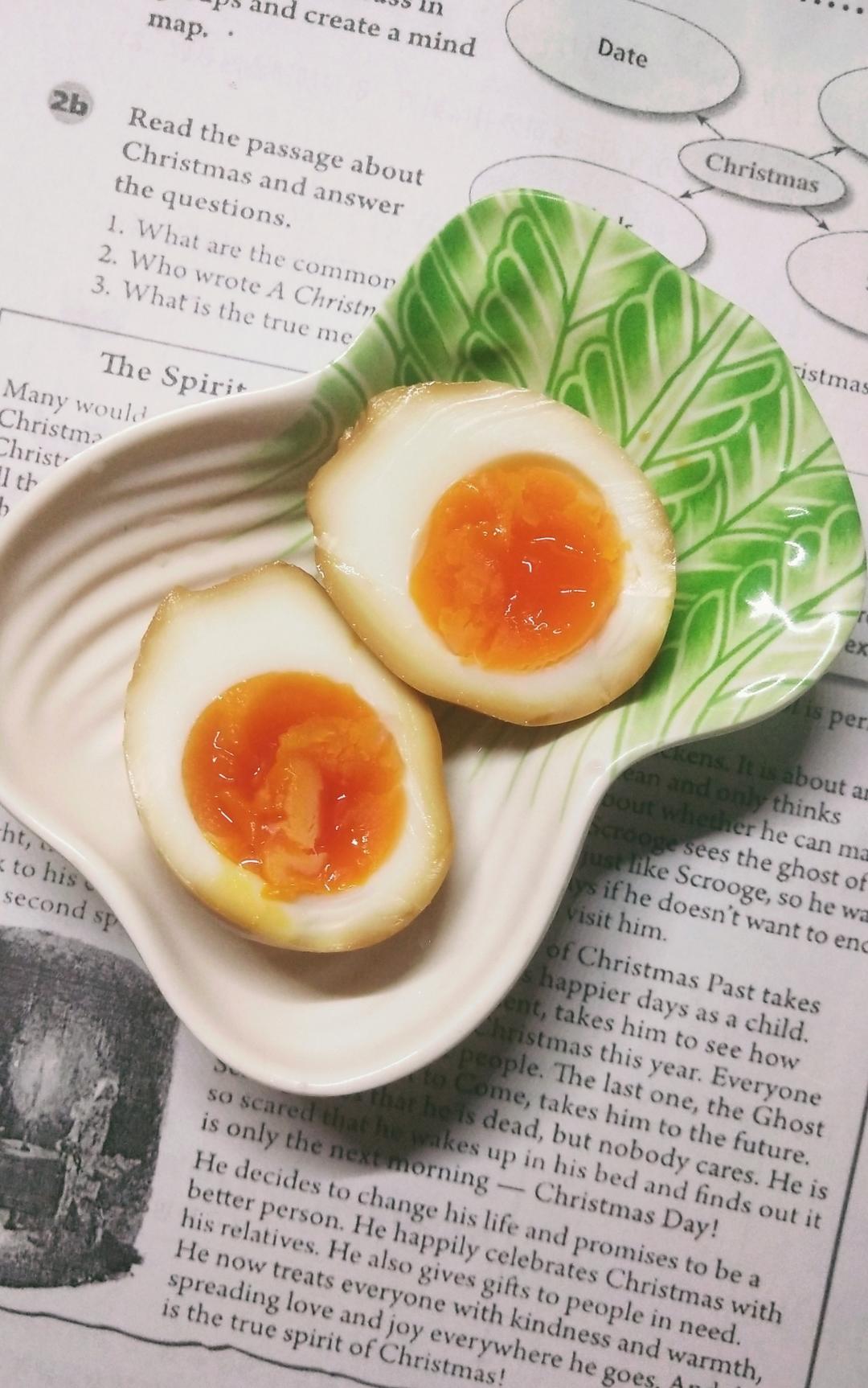 超简单的酱汁溏心蛋