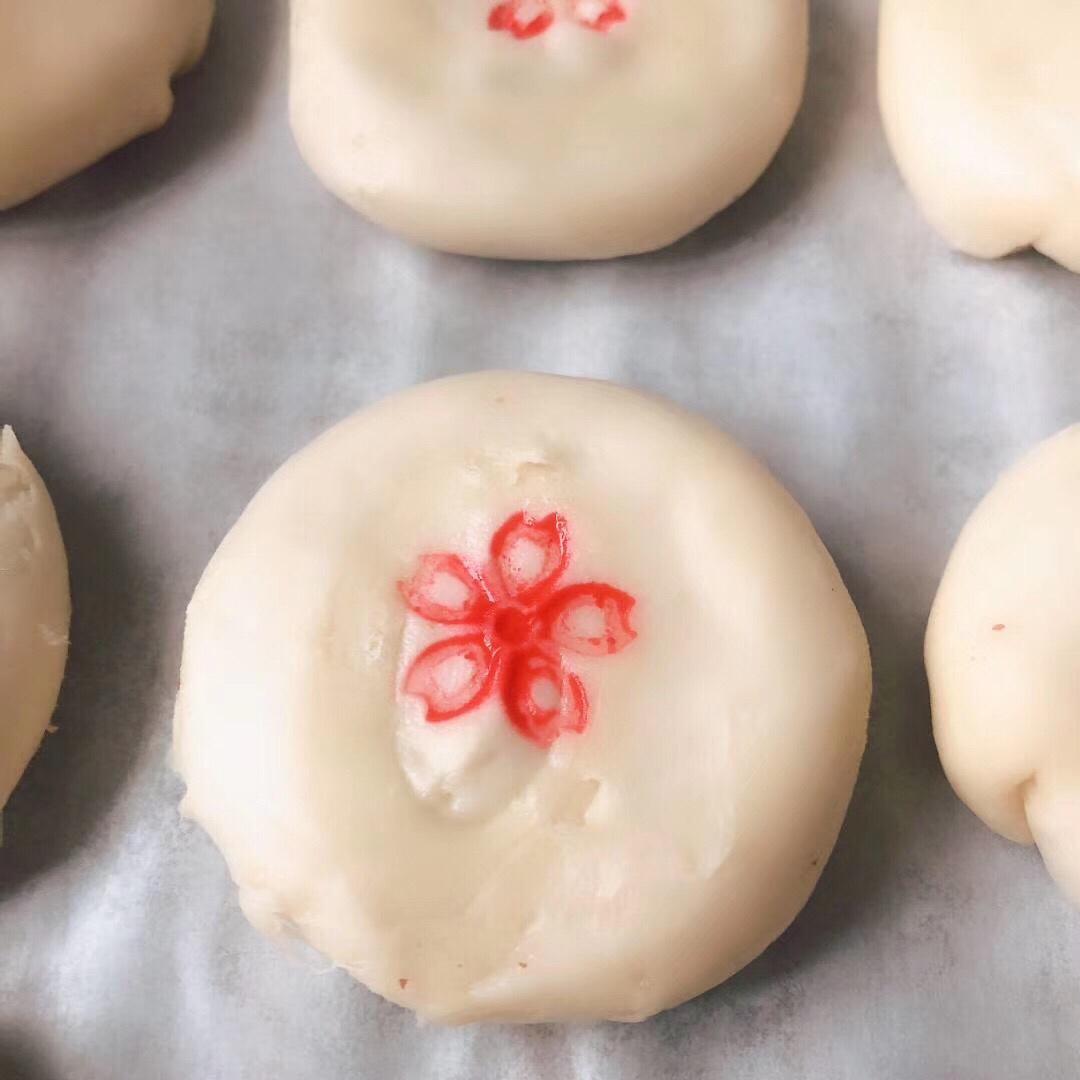 苏式玫瑰豆沙月饼