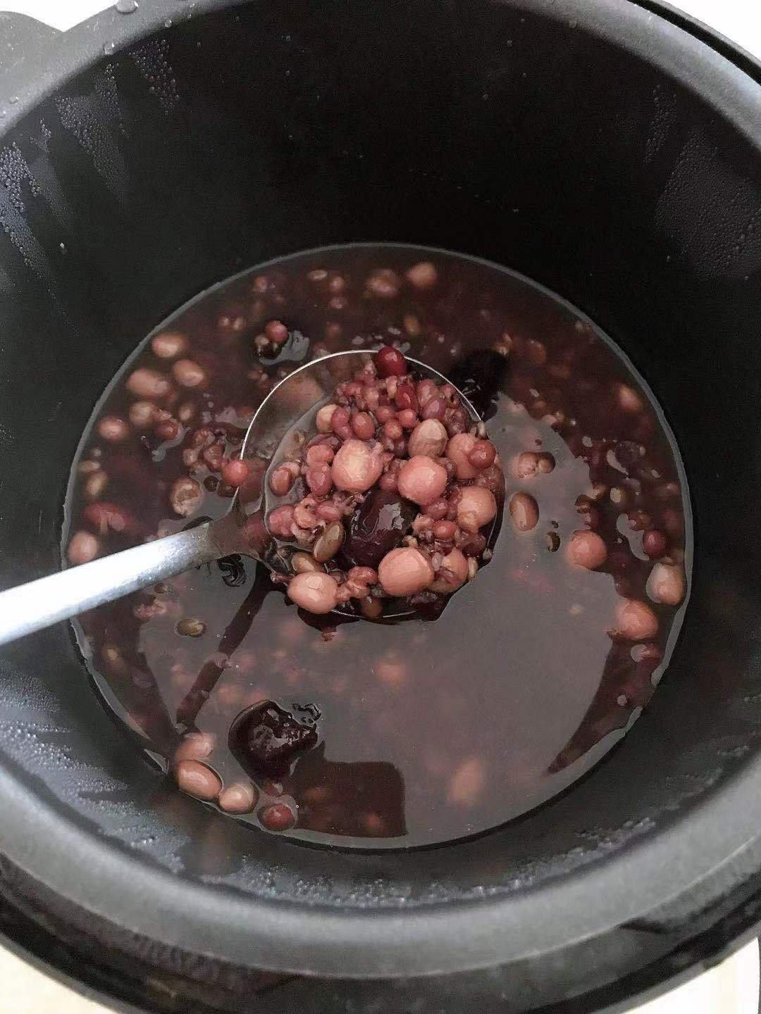 红伟兴运做的八宝粥(高压锅,腊八粥)