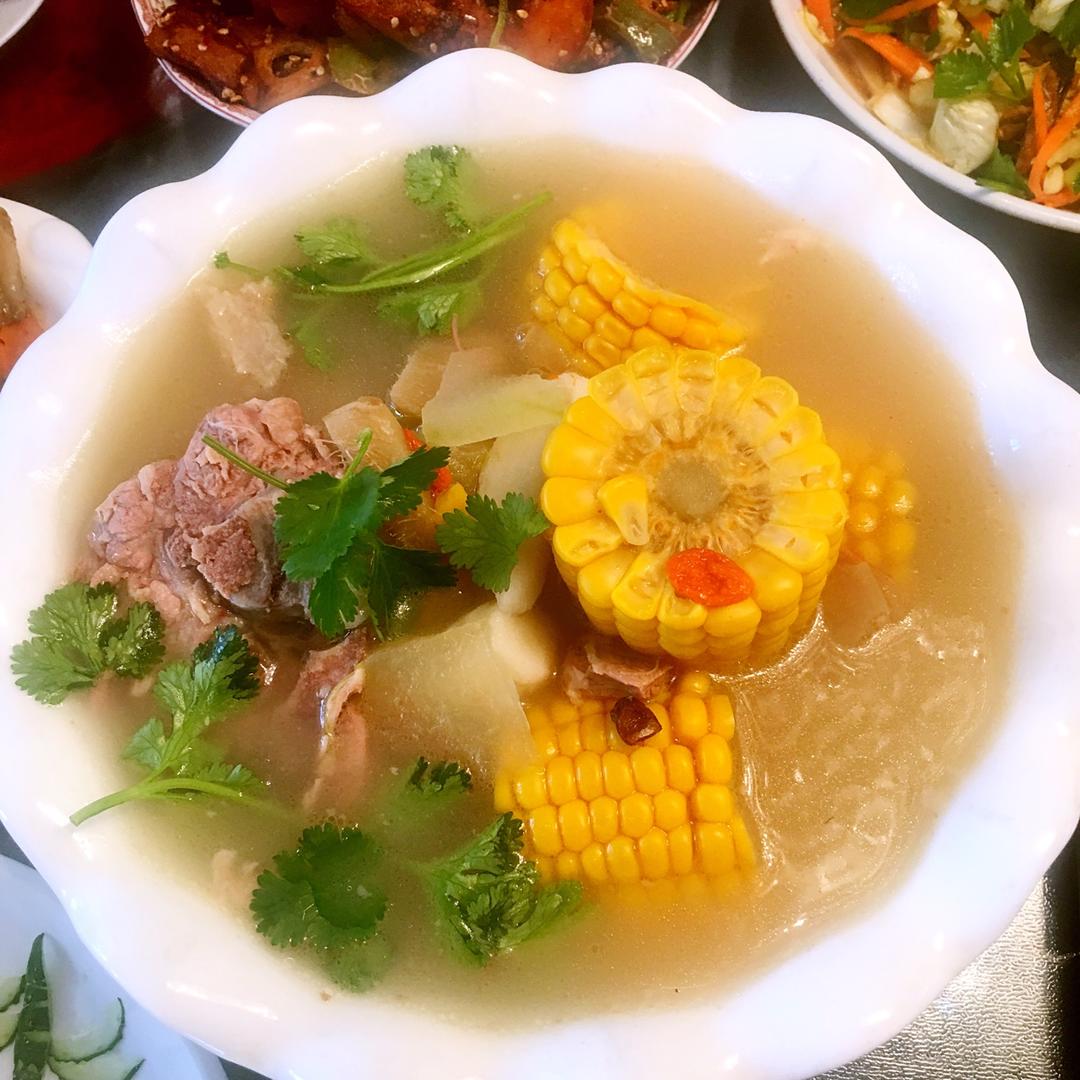 山药玉米排骨汤