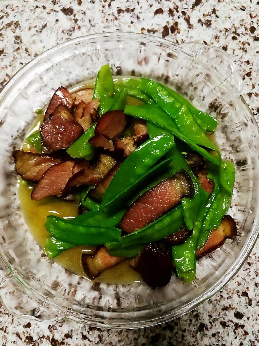 荷兰豆炒腊肉