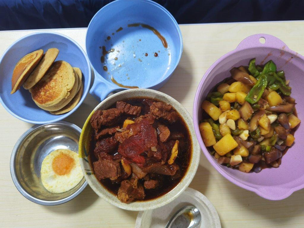 不加一滴水超美味的番茄土豆炖牛肉（懒人菜）