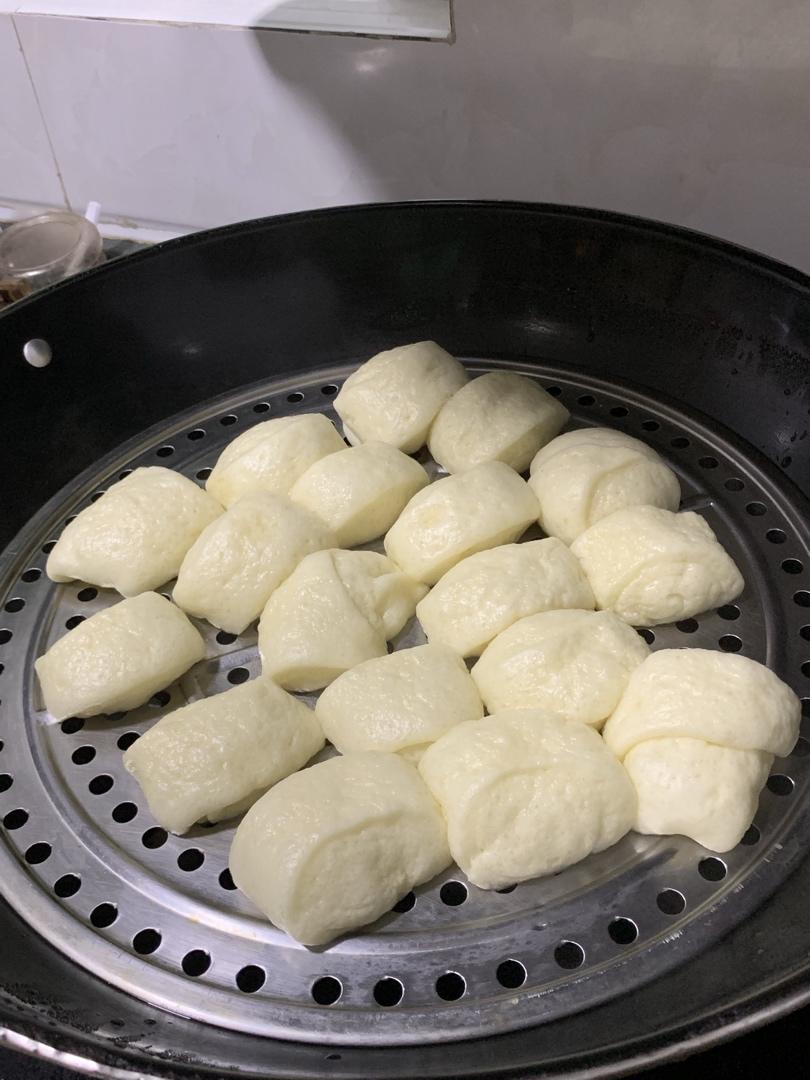 新手做馒头也能100%成功——附上非常详细的视频步骤（一次发酵法）