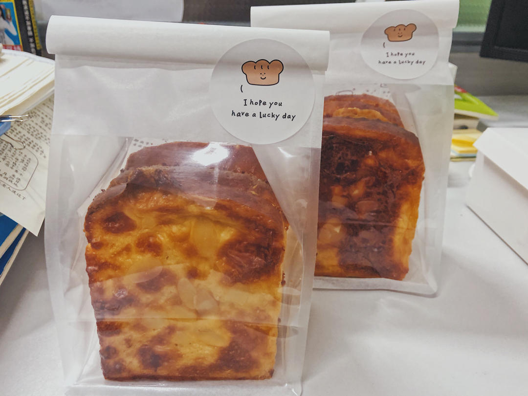 零失败快手岩烧乳酪(熔岩吐司)十分钟网红早餐，好吃哭