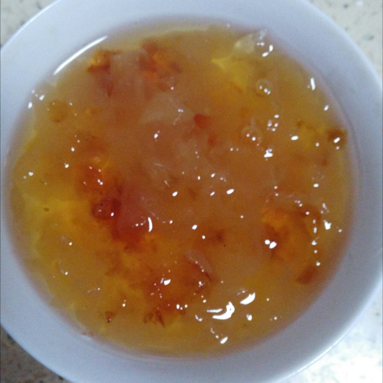 桃胶炖银耳
