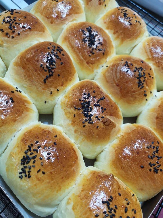 椰蓉奶香小餐包