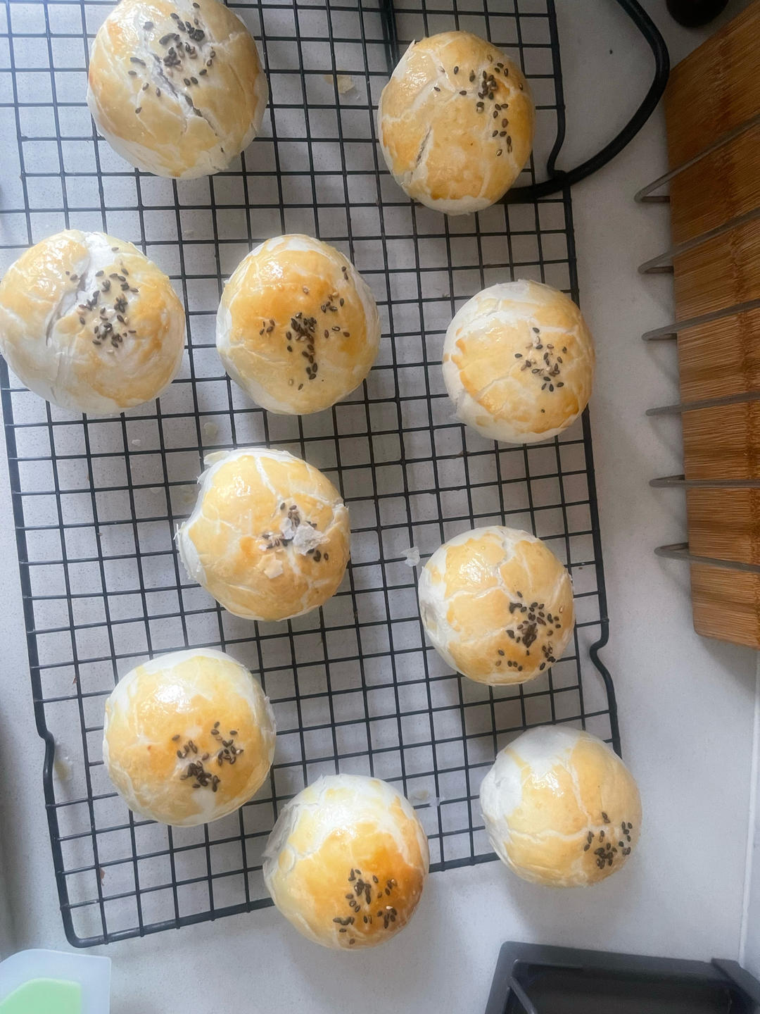 ㊙️网红麻薯肉松蛋黄酥🔥，好吃到爆‼️