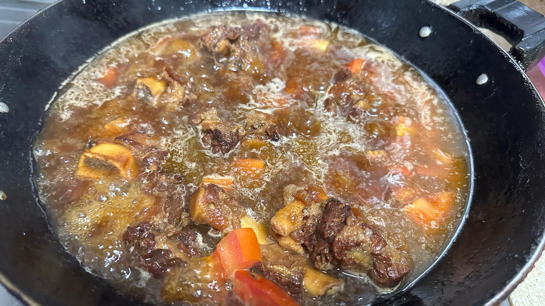 红烧牛排骨，好吃到汤都不剩！