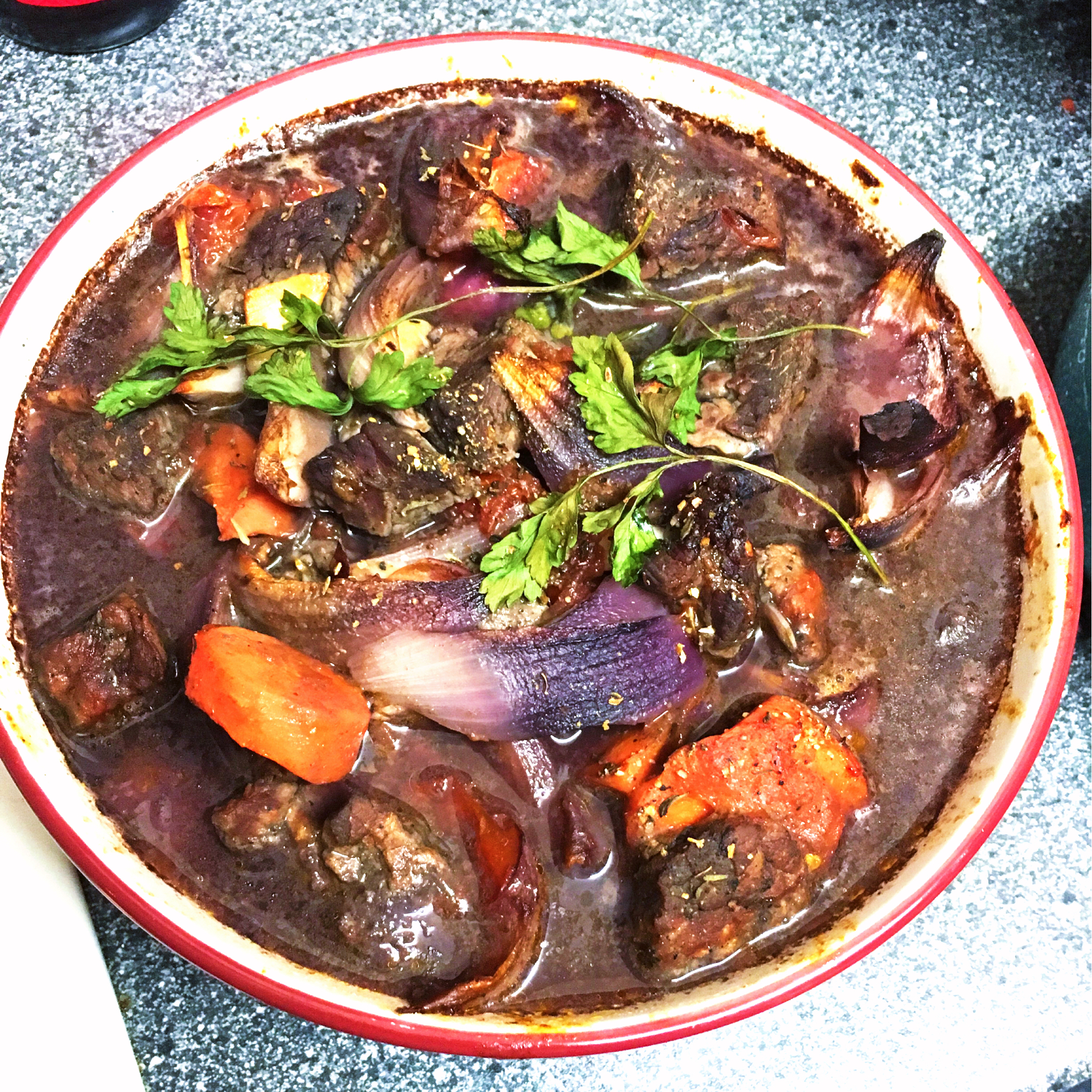 红酒焖牛肉