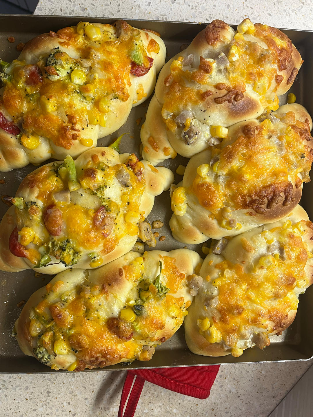 火腿玉米软面包                         营养早餐面包