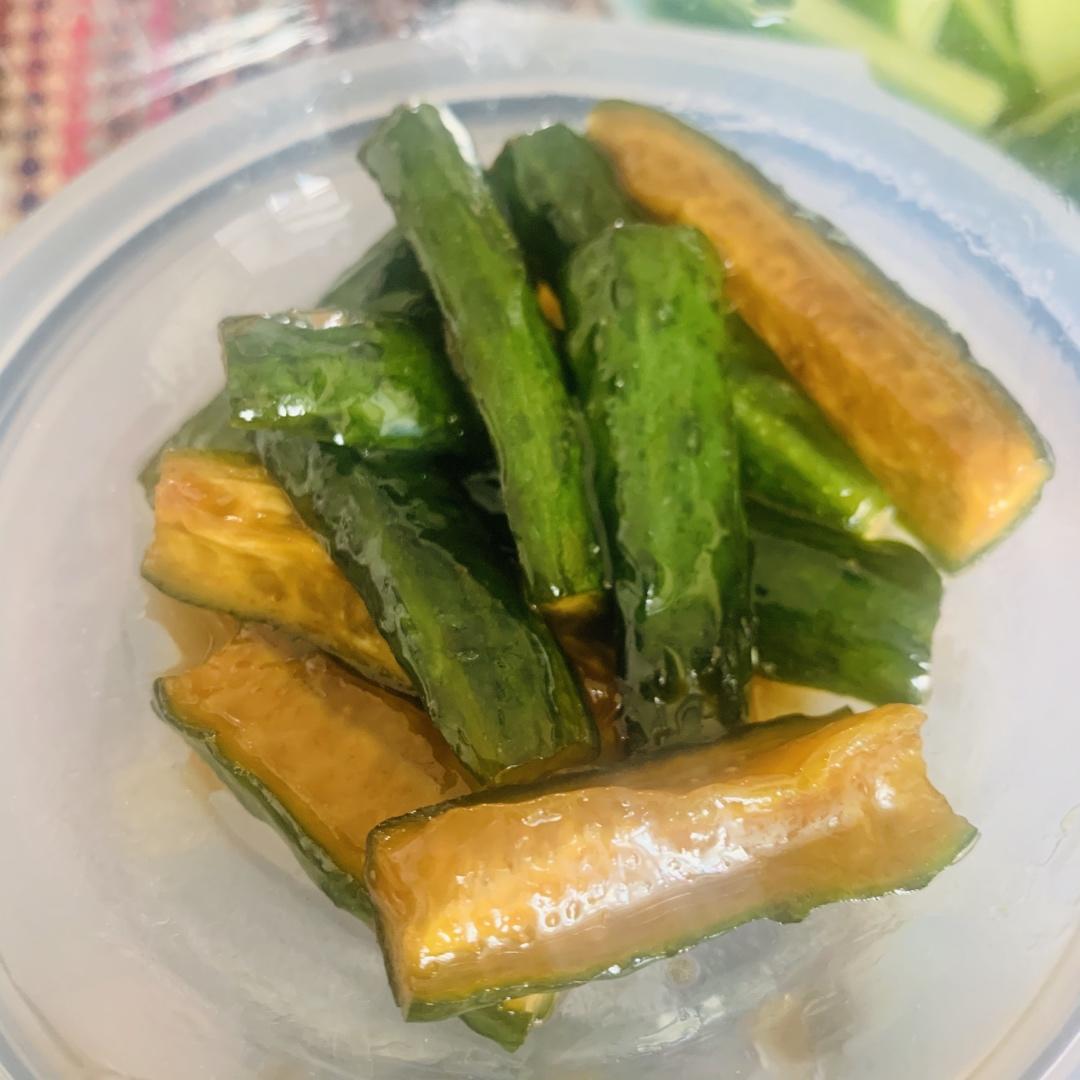 脆口腌黄瓜                           （早餐必备）
