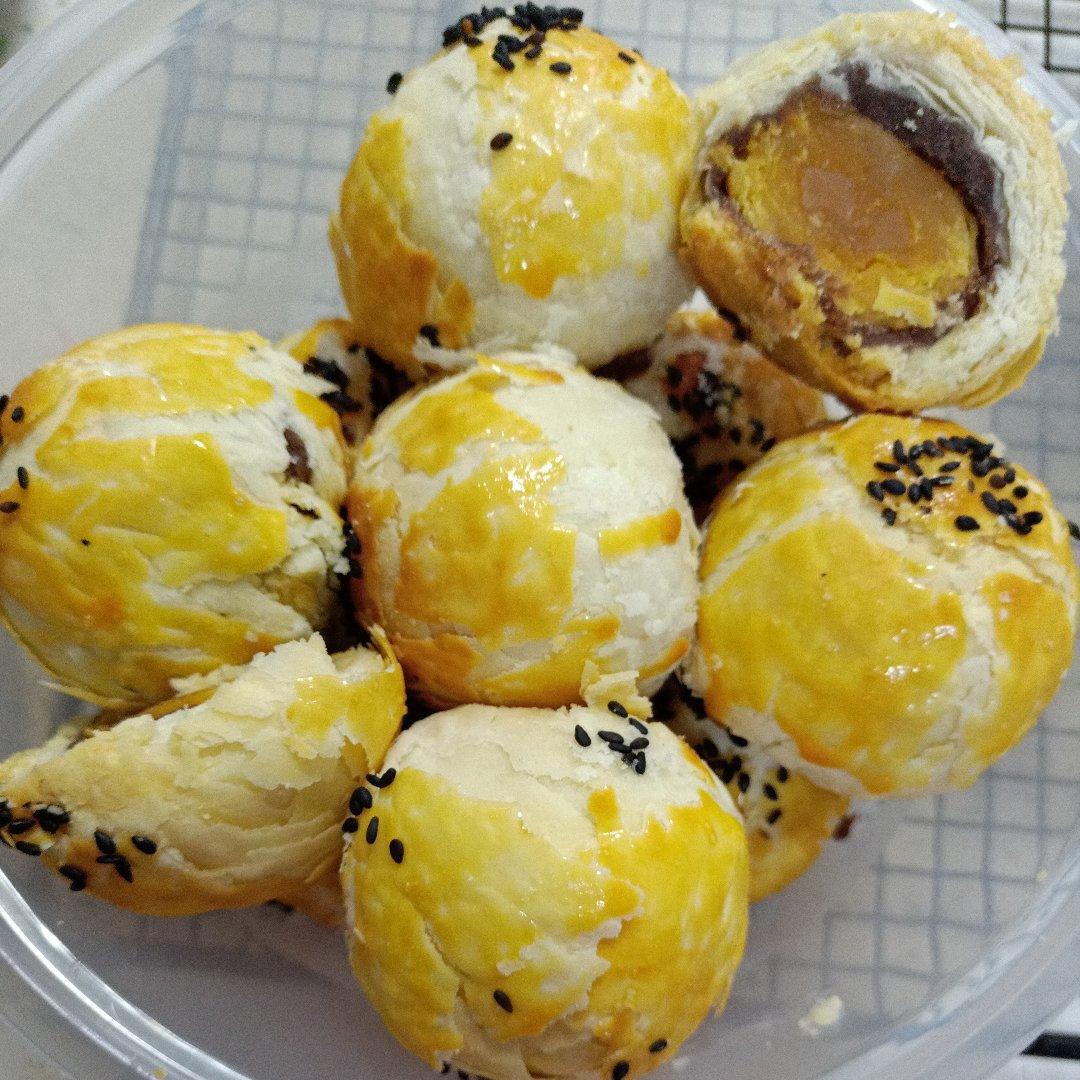 豆沙蛋黄酥